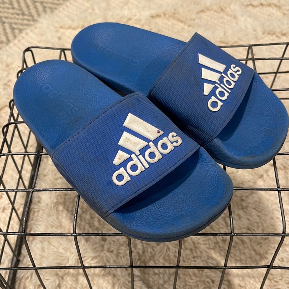 Addidas slides youth size 1 play condition